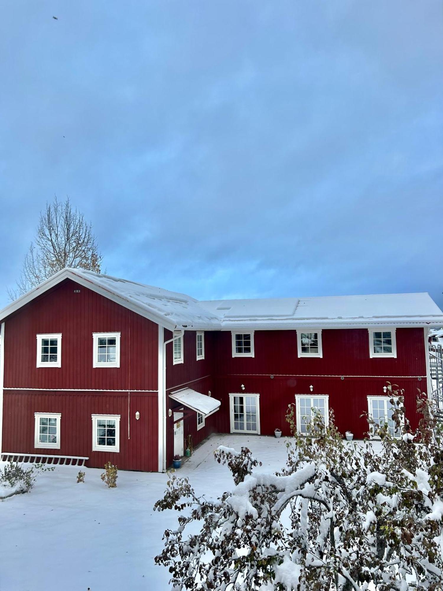 Flygeln Leksand Exterior foto